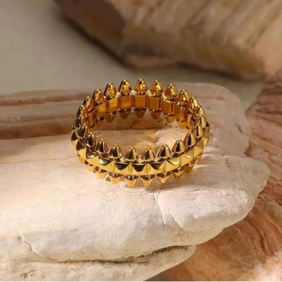 CLASH DE GOLD RING - Picture 3 of 3